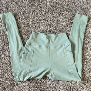 Astoria LUXE leggings in Seafoam green